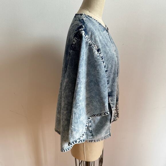 Retro LOVE GENERATION Acid-wash Denim Poncho - Picture 4 of 12